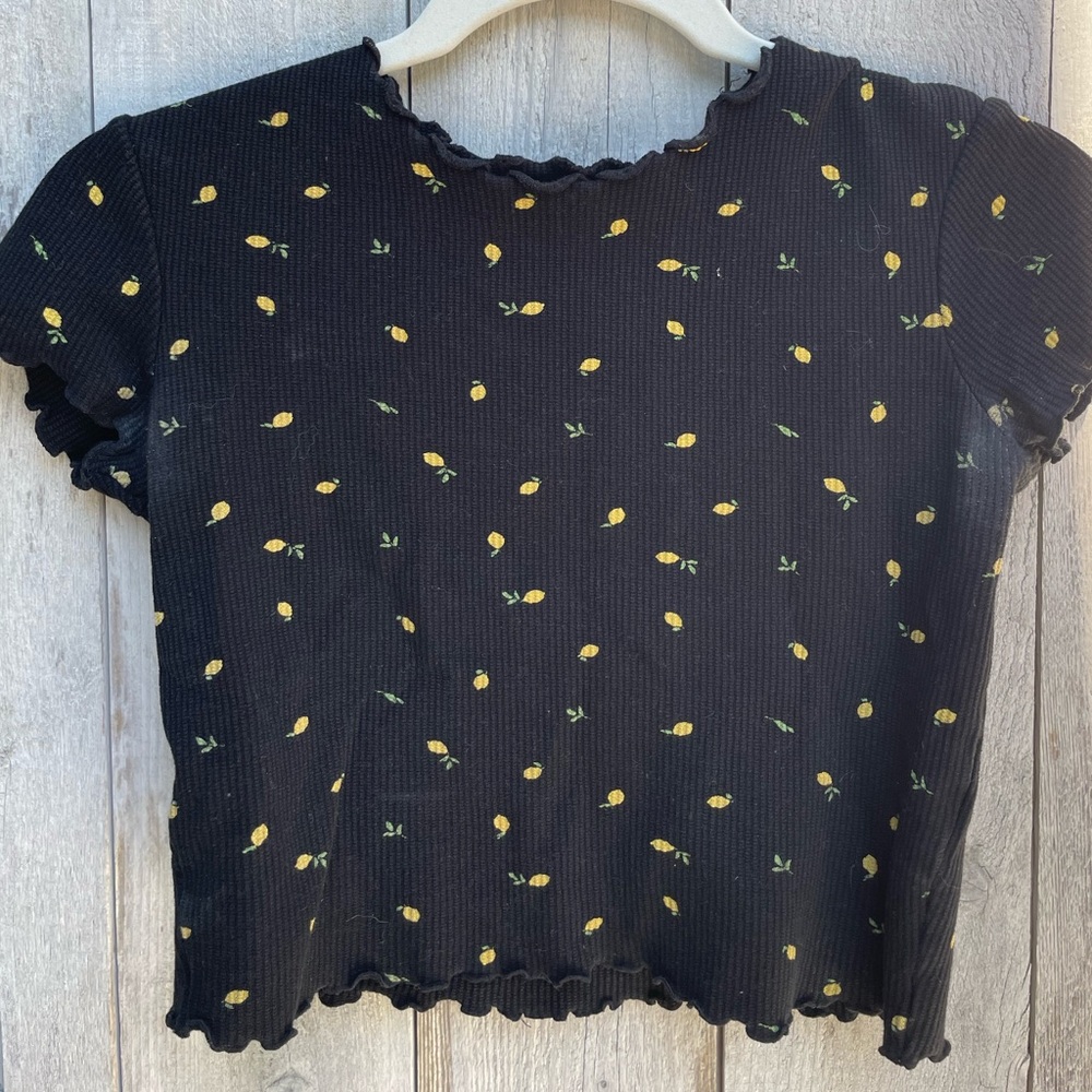 Bershka Lemons on Black Cropped Tee